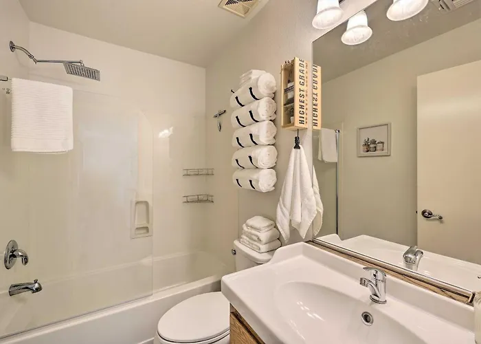 Updated Retreat < 2 Miles To Golf! Maricopa