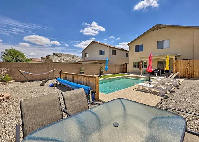 Holiday home Updated Retreat < 2 Miles To Golf!