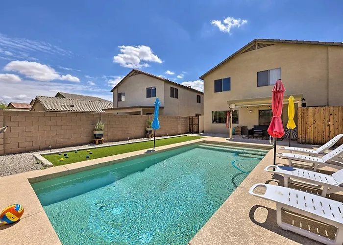 Holiday home Updated Retreat < 2 Miles To Golf! *